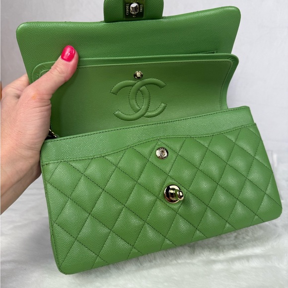 Chanel Green Caviar Small Classic Flap with Gold Hardware  Brand New - Picture 8 of 14